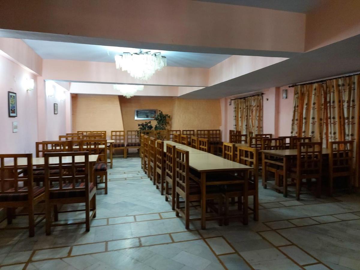 Hotel Radhe Continental Nainital Exterior foto